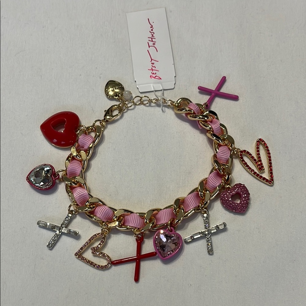 Betsey Johnson Valentines Day Pink Heart Charm Bracelet with Ribbon NWT